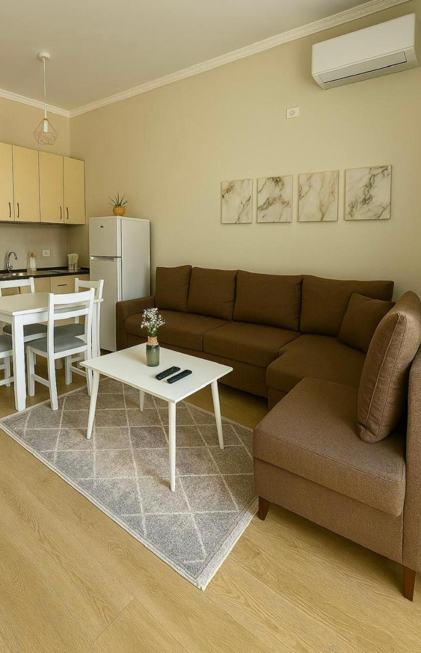Home Inn Apartaments Тирана Екстериор снимка